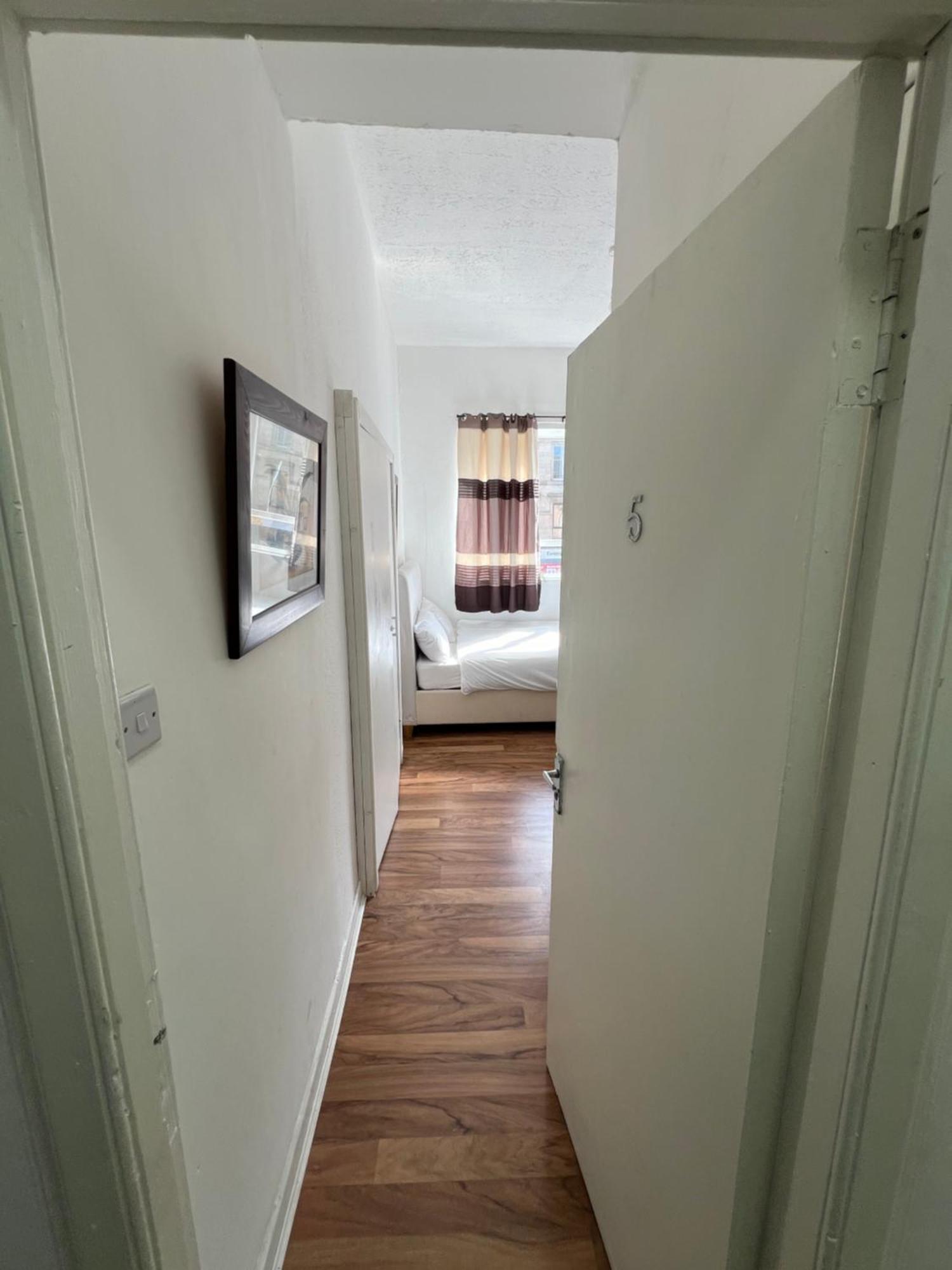 Great Western Road Studio With En Suite Glasgow Buitenkant foto