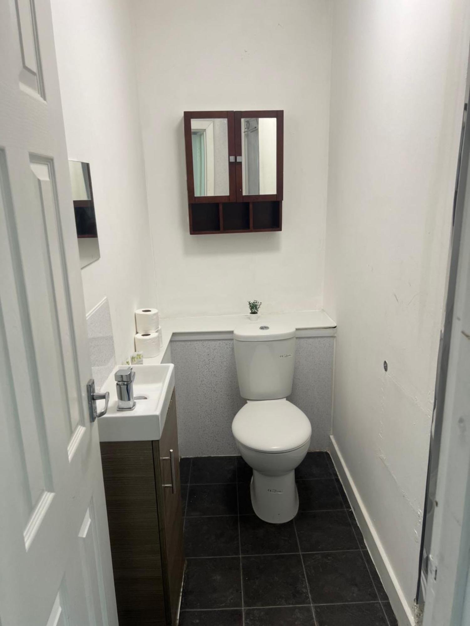 Great Western Road Studio With En Suite Glasgow Buitenkant foto